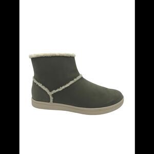 CLOUDSTEPPERS by Clarks Faux Fur Ankle Boots Step Glow Olive Taupe - Wide